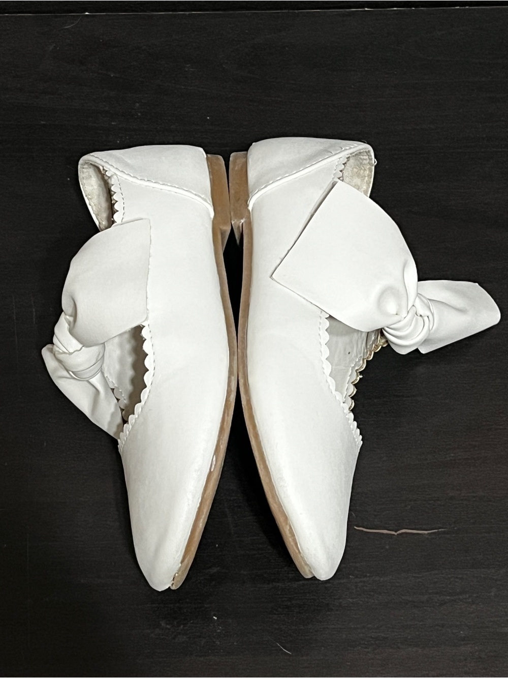 ⭐️$5 ADD ON⭐️ White Bow Mary Jane Dress Flats for Kids - Picture 7 of 10